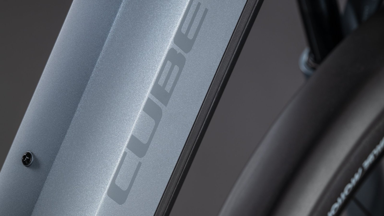 TOURING HYBRID PRO 800 – Bild 4