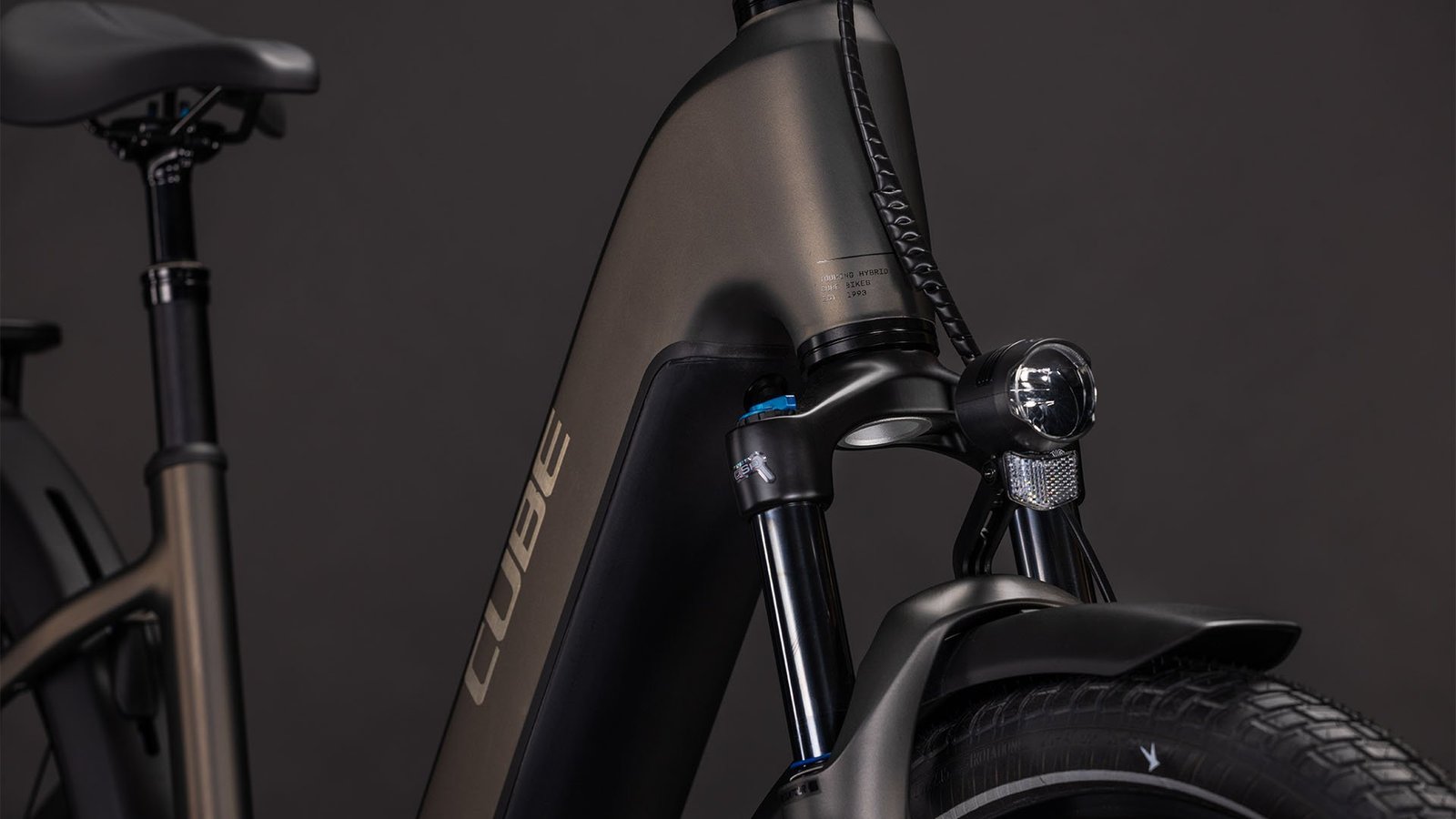 TOURING HYBRID COMFORT SLX 800 – Bild 7