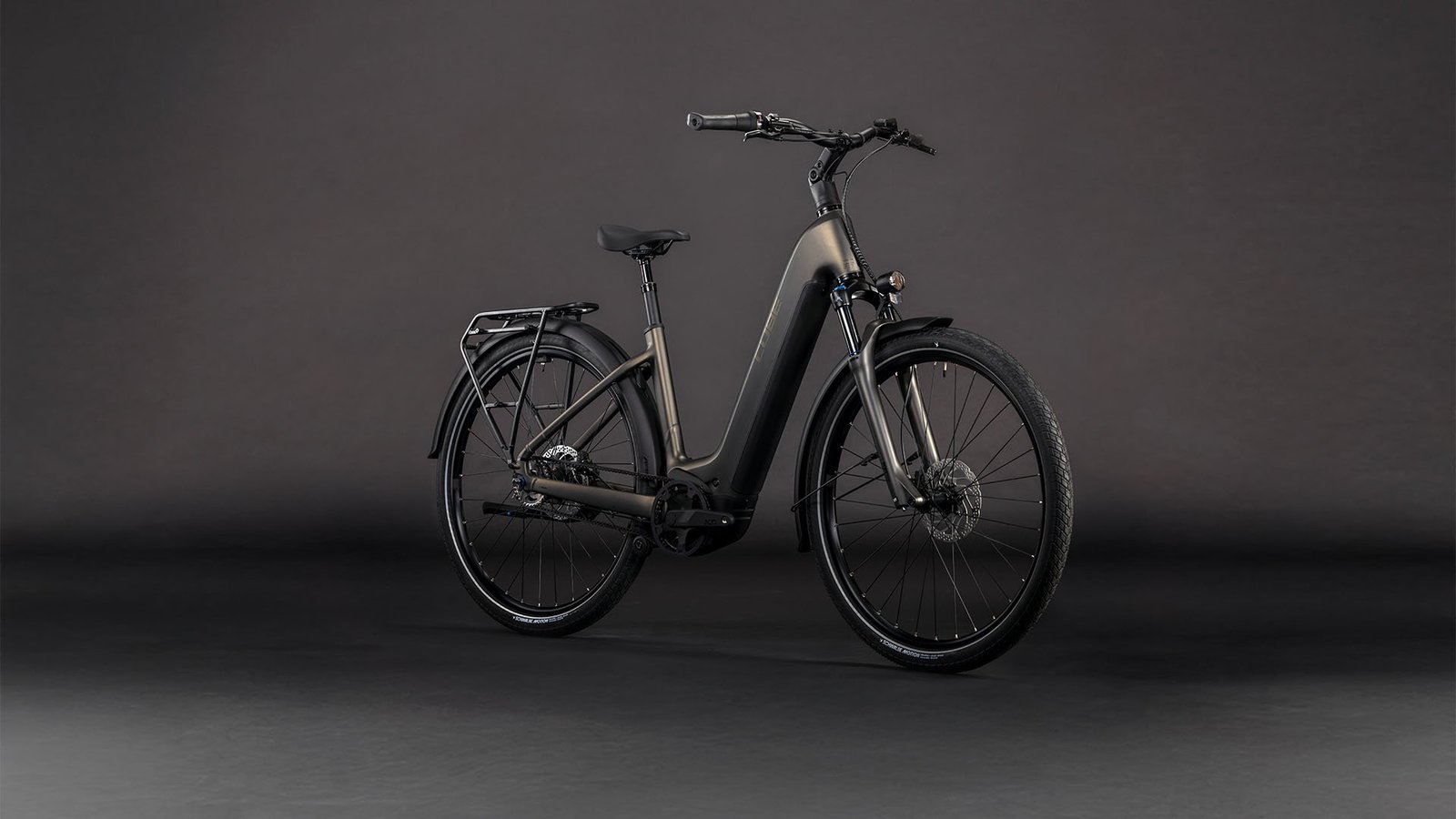 TOURING HYBRID COMFORT SLX 800 – Bild 2