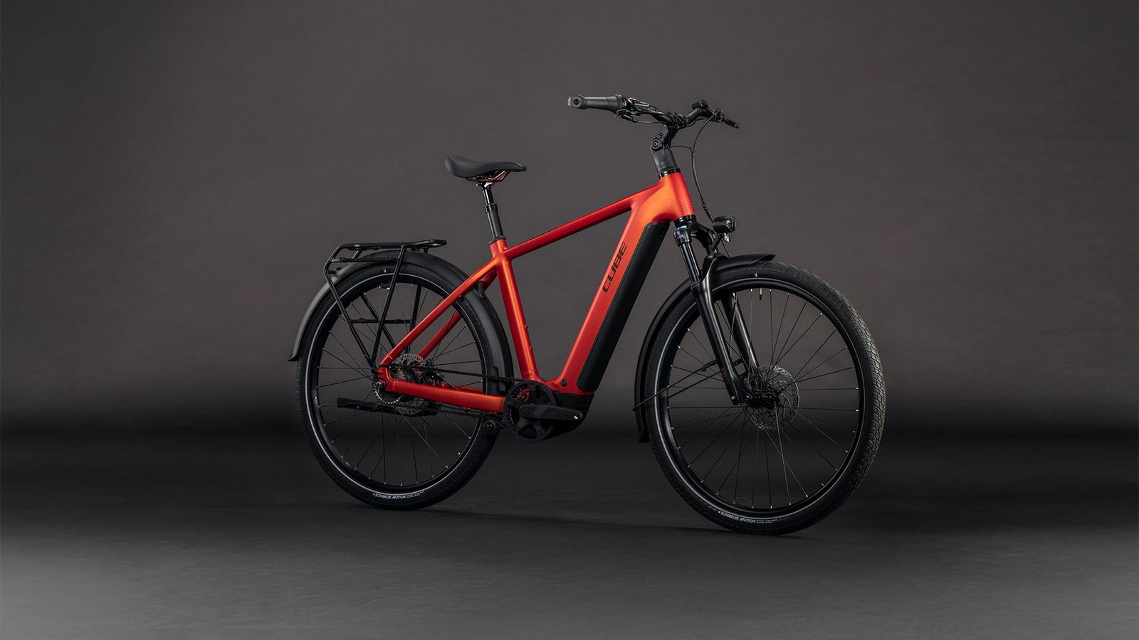 TOURING HYBRID COMFORT SLX 800 – Bild 2