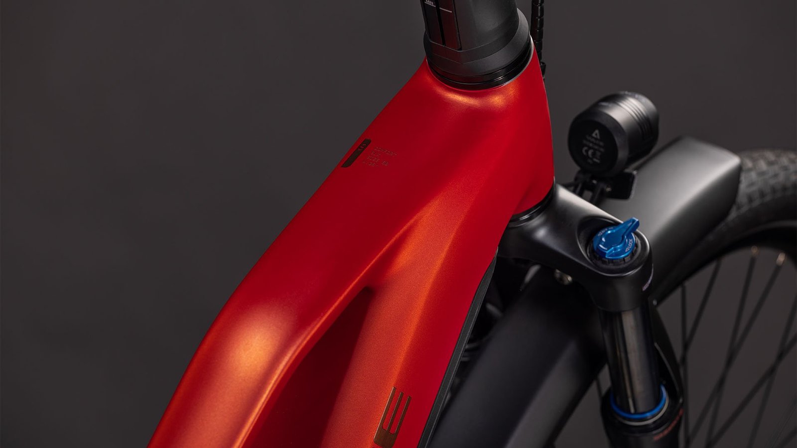 TOURING HYBRID COMFORT SLX 800 – Bild 3