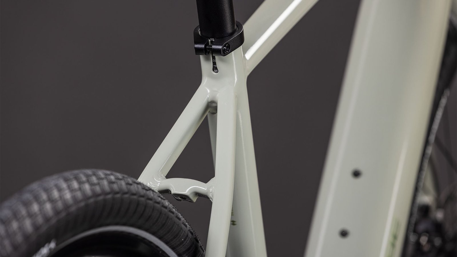 EDITOR HYBRID SLX 400X – Bild 4
